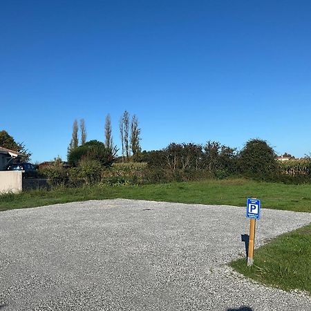 Charmant T2, Cl 3 Etoiles, 4 Lits, 4 Personnes Et 1Enfant, Parking Et Terrasse Saint-Sever  Exteriör bild