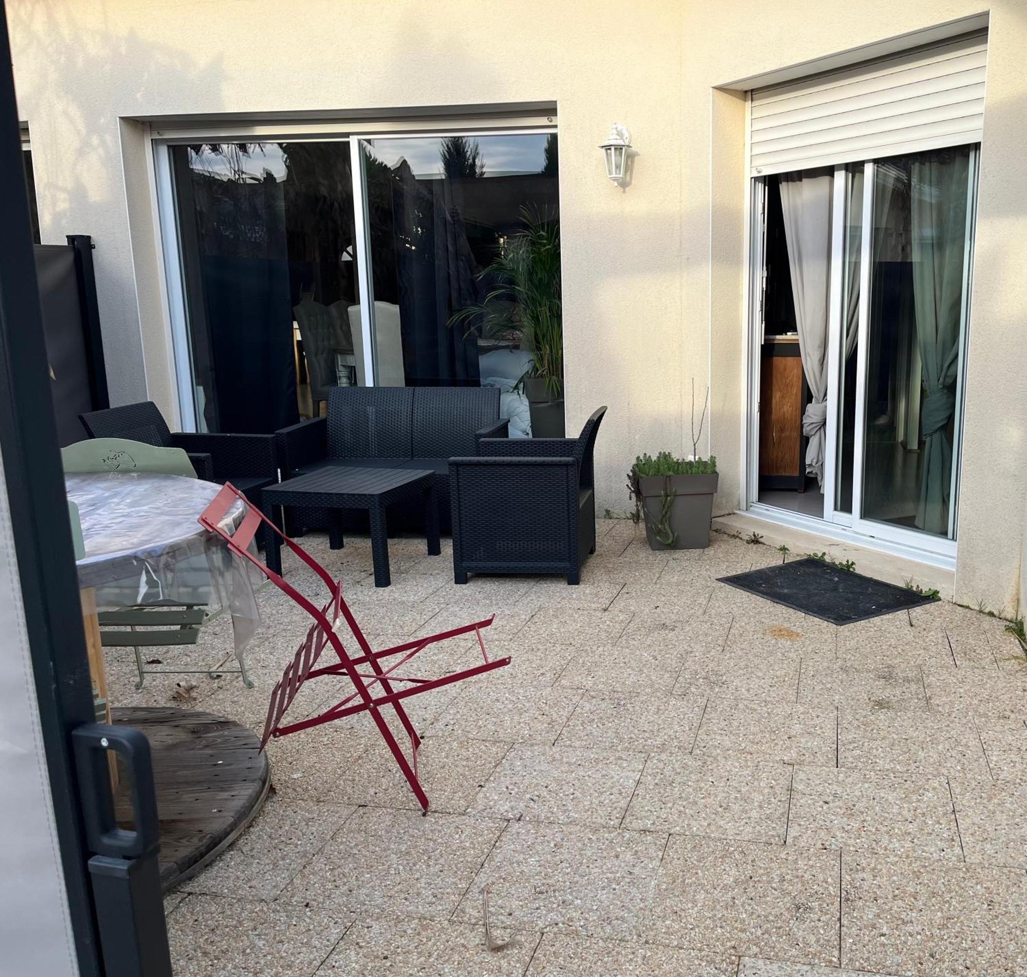 Charmant T2, Cl 3 Etoiles, 4 Lits, 4 Personnes Et 1Enfant, Parking Et Terrasse Saint-Sever  Exteriör bild